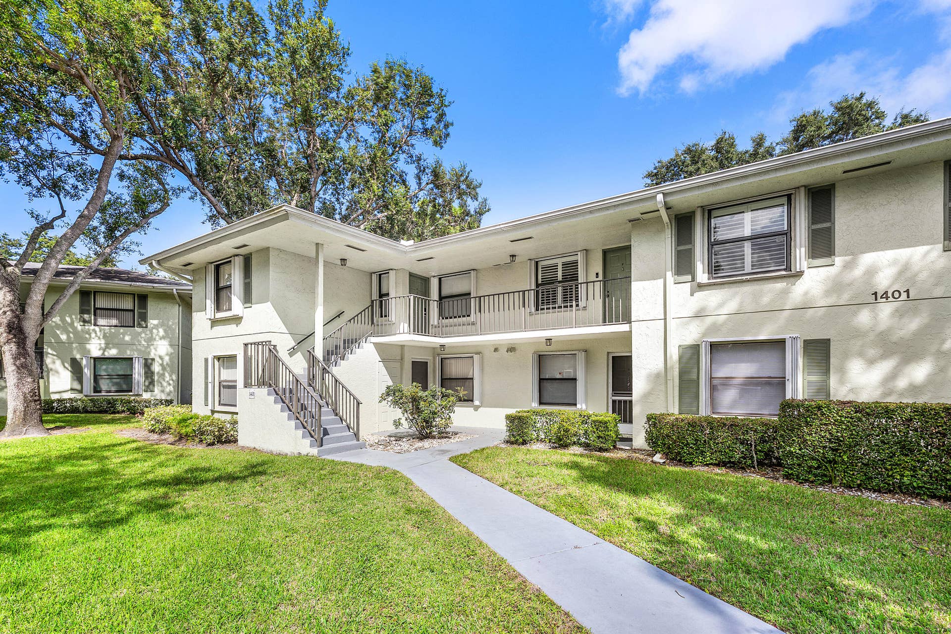1401 Sabal Ridge Circle, #F, Palm Beach Gardens, FL 33418 002-1401SabalRidgeCircle-F-PalmBeachGard