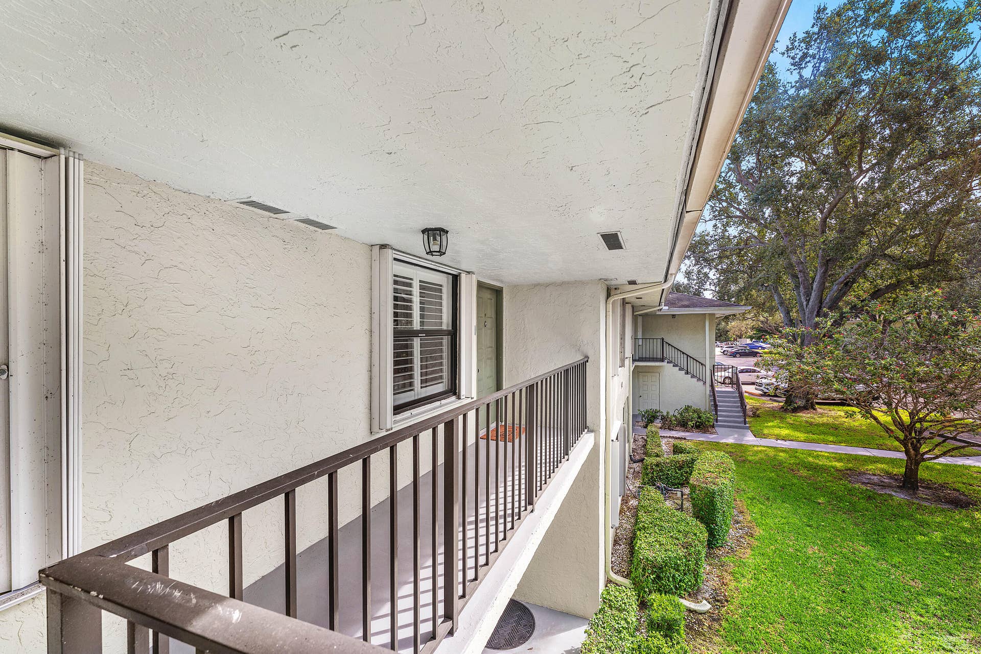 1401 Sabal Ridge Circle, #F, Palm Beach Gardens, FL 33418 003-1401SabalRidgeCircle-F-PalmBeachGard