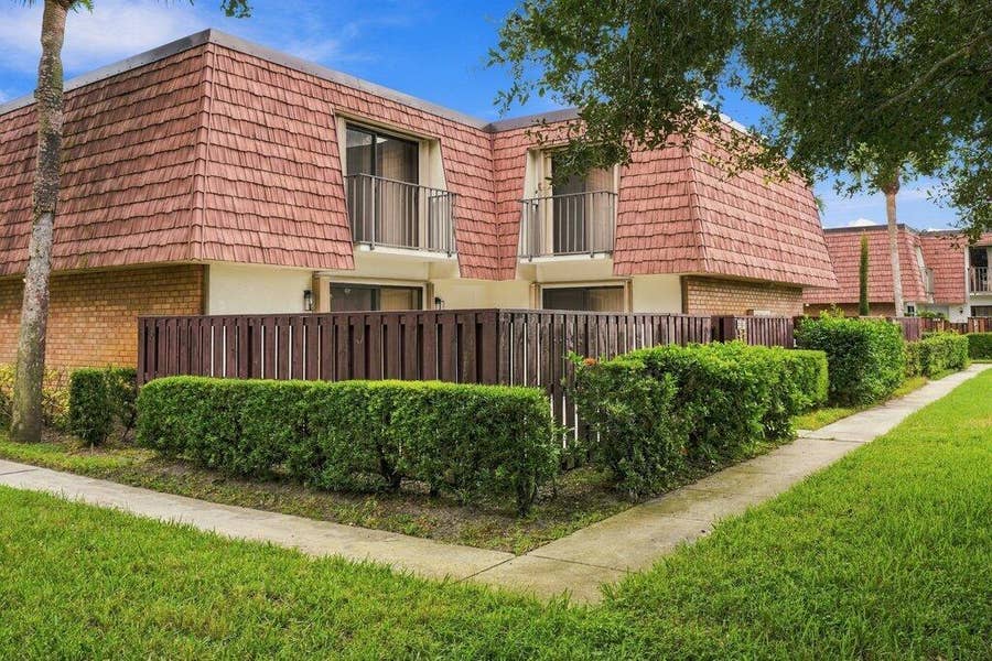 Property photo for 3015 SW Sunset Trace Circle, Palm City, FL