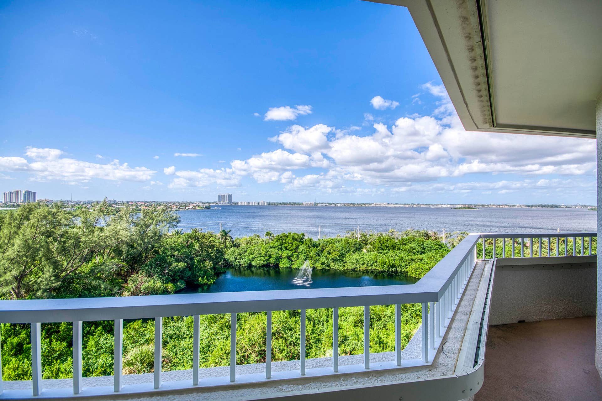 5070 N Ocean Drive, #5C, Singer Island, FL 33404 _IMG2989_HDR