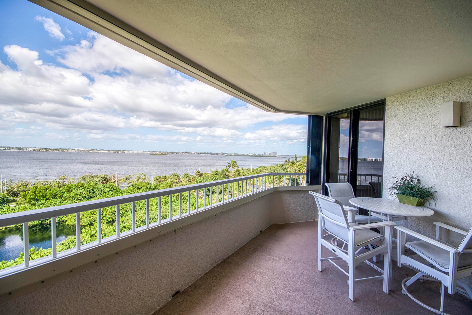 5070 N Ocean Drive, #5C, Singer Island, FL 33404 _IMG2995_HDR