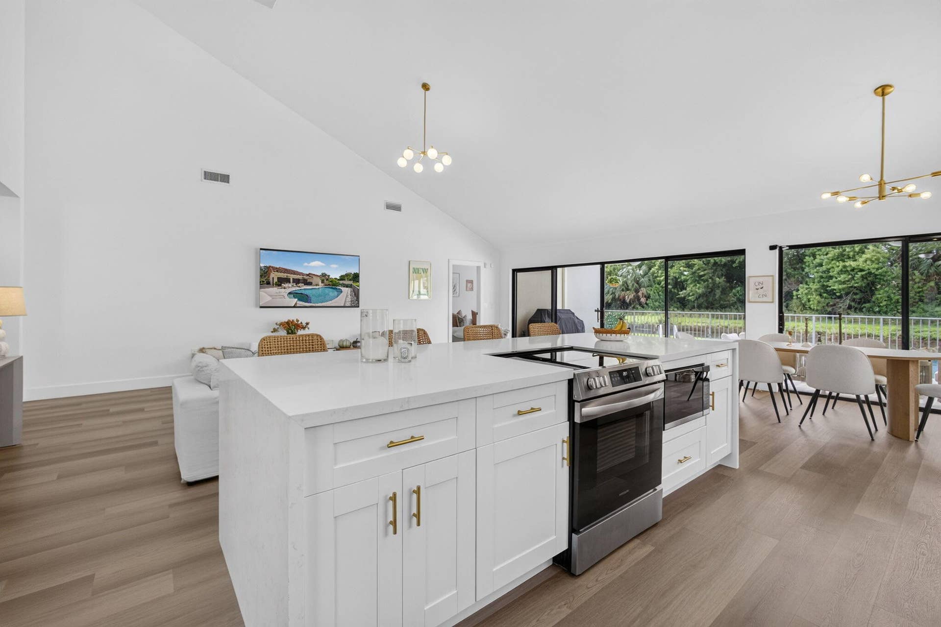 2765 HAWTHORNE Lane, West Palm Beach, FL 33409 13