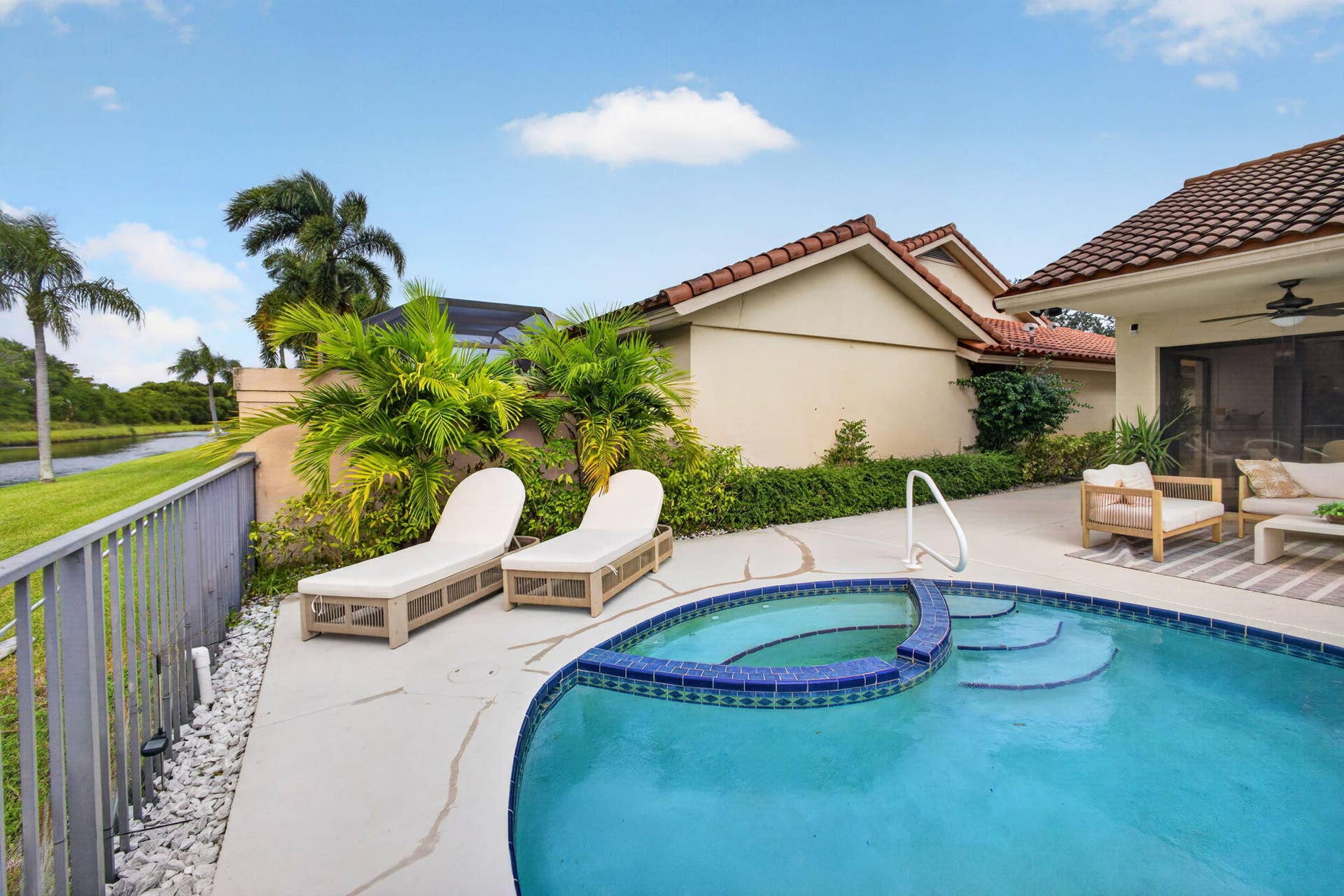 2765 HAWTHORNE Lane, West Palm Beach, FL 33409 54