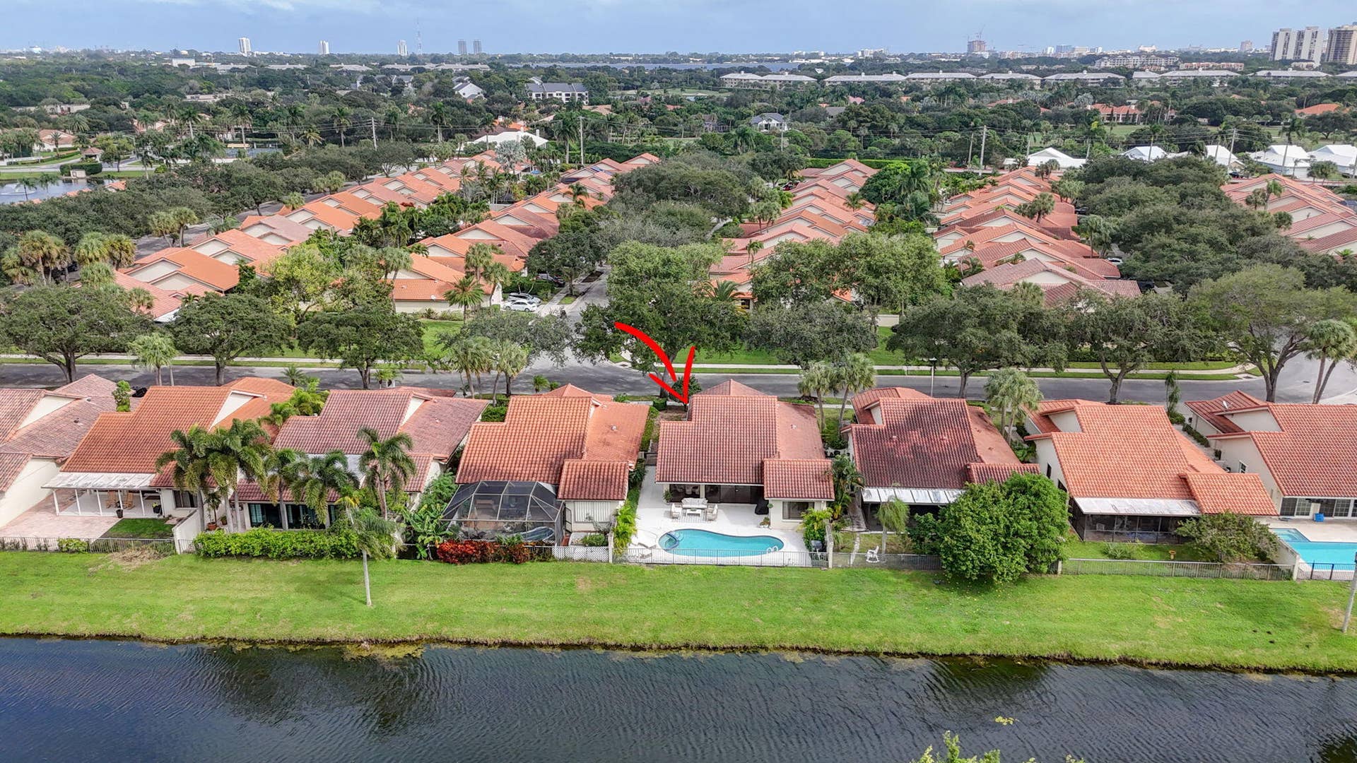 2765 HAWTHORNE Lane, West Palm Beach, FL 33409 68