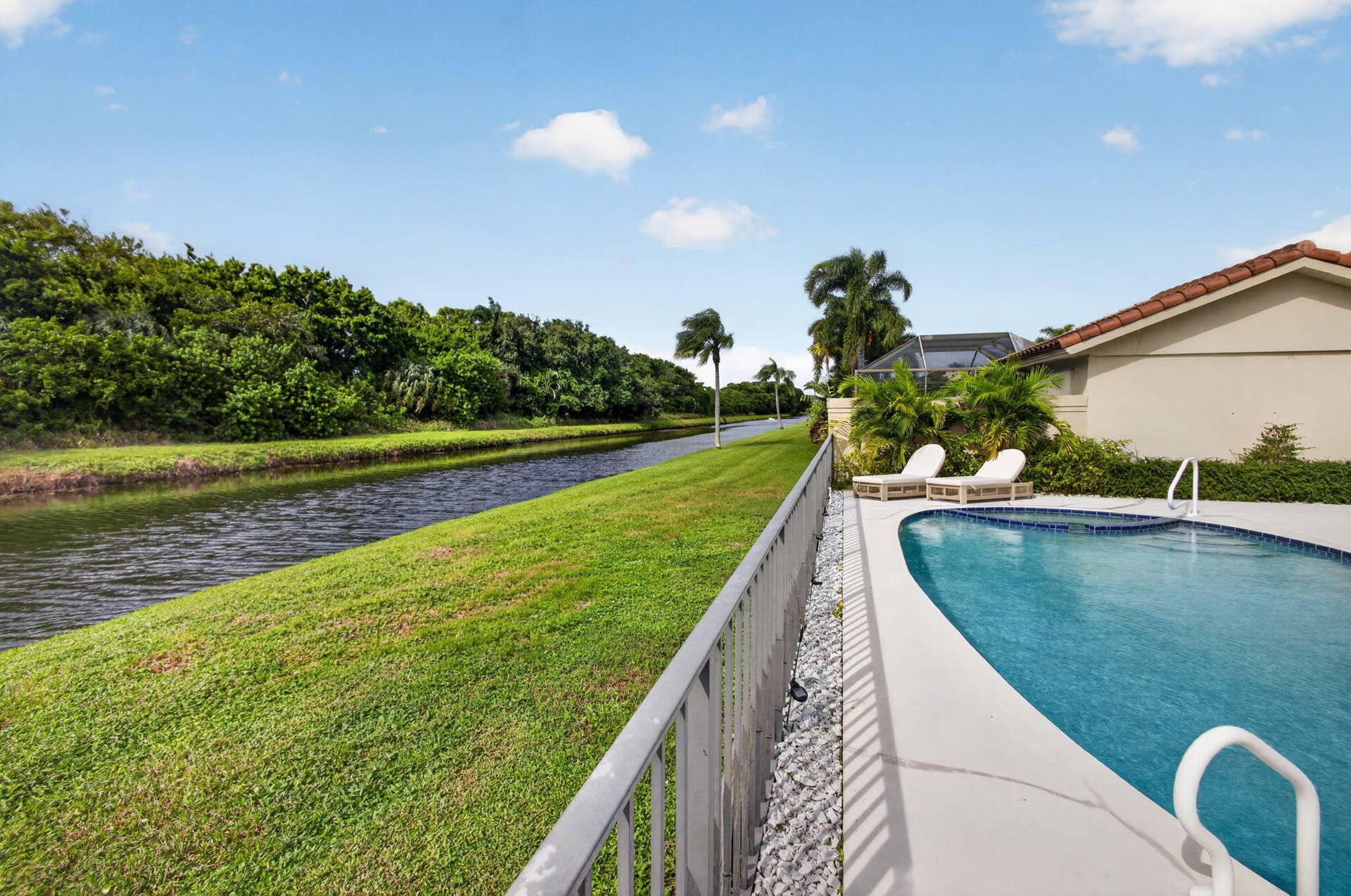 2765 HAWTHORNE Lane, West Palm Beach, FL 33409 62
