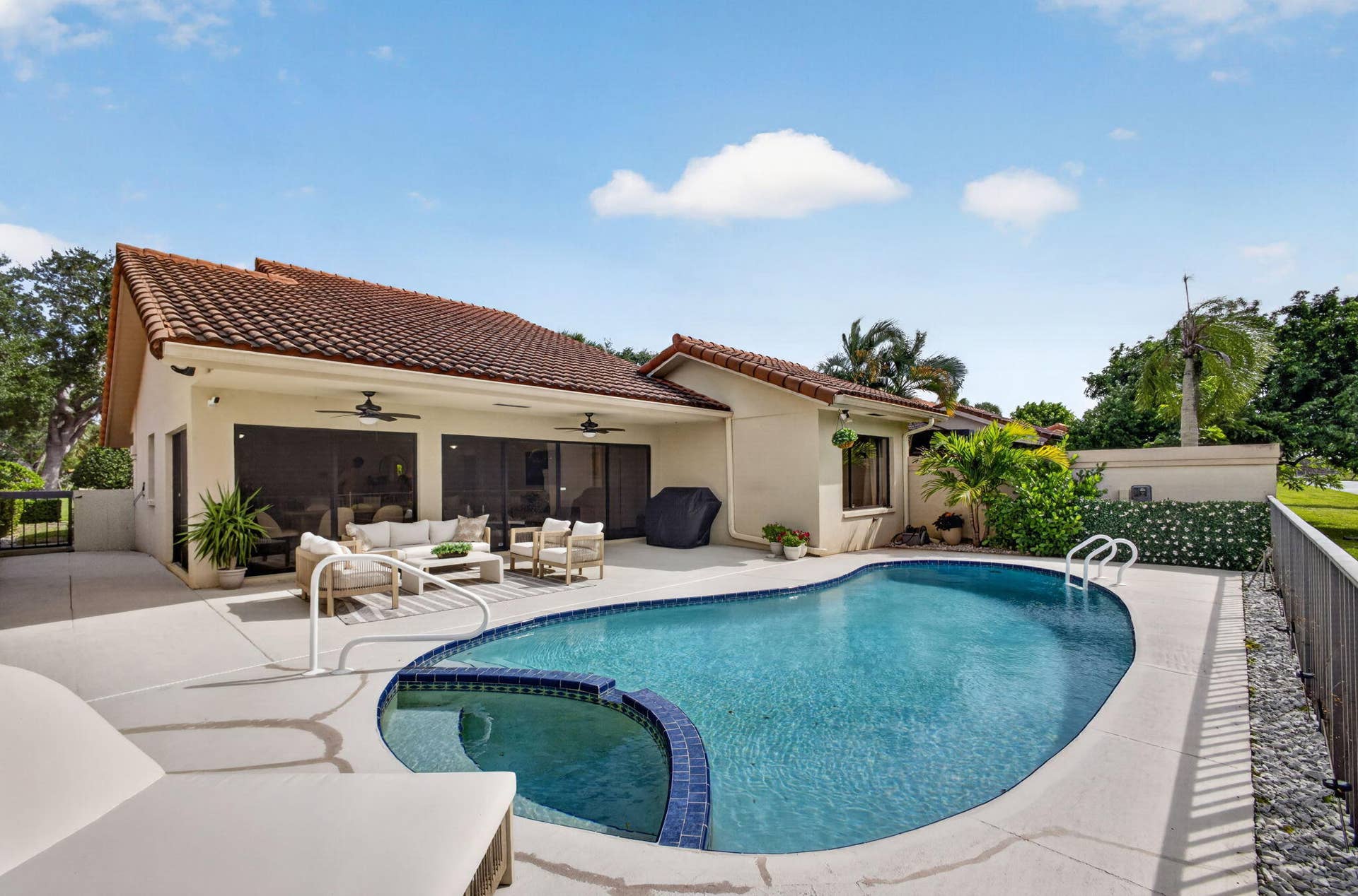 2765 HAWTHORNE Lane, West Palm Beach, FL 33409 56