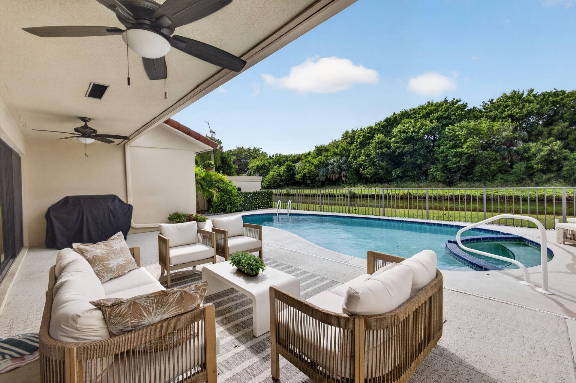 2765 HAWTHORNE Lane, West Palm Beach, FL 33409 51