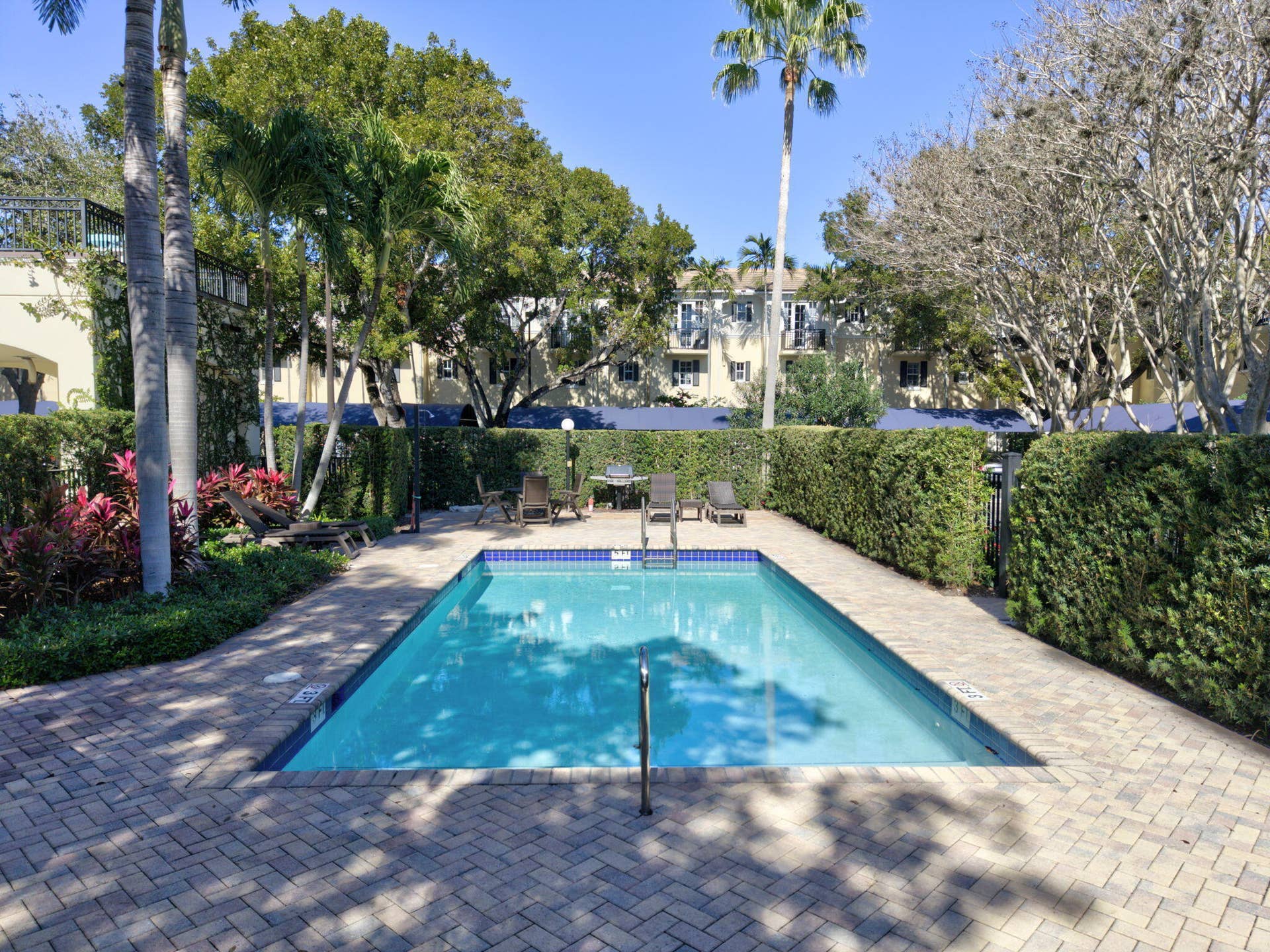pool