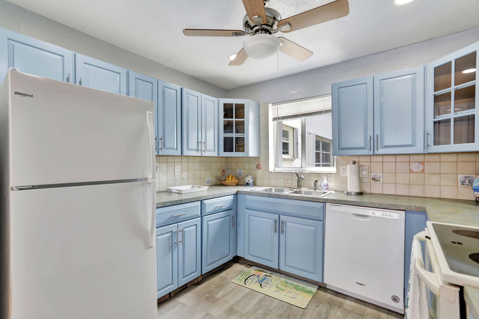 999 N RIVERSIDE Drive, #3, Pompano Beach, FL 33062 11-web-or-mls-001L7733