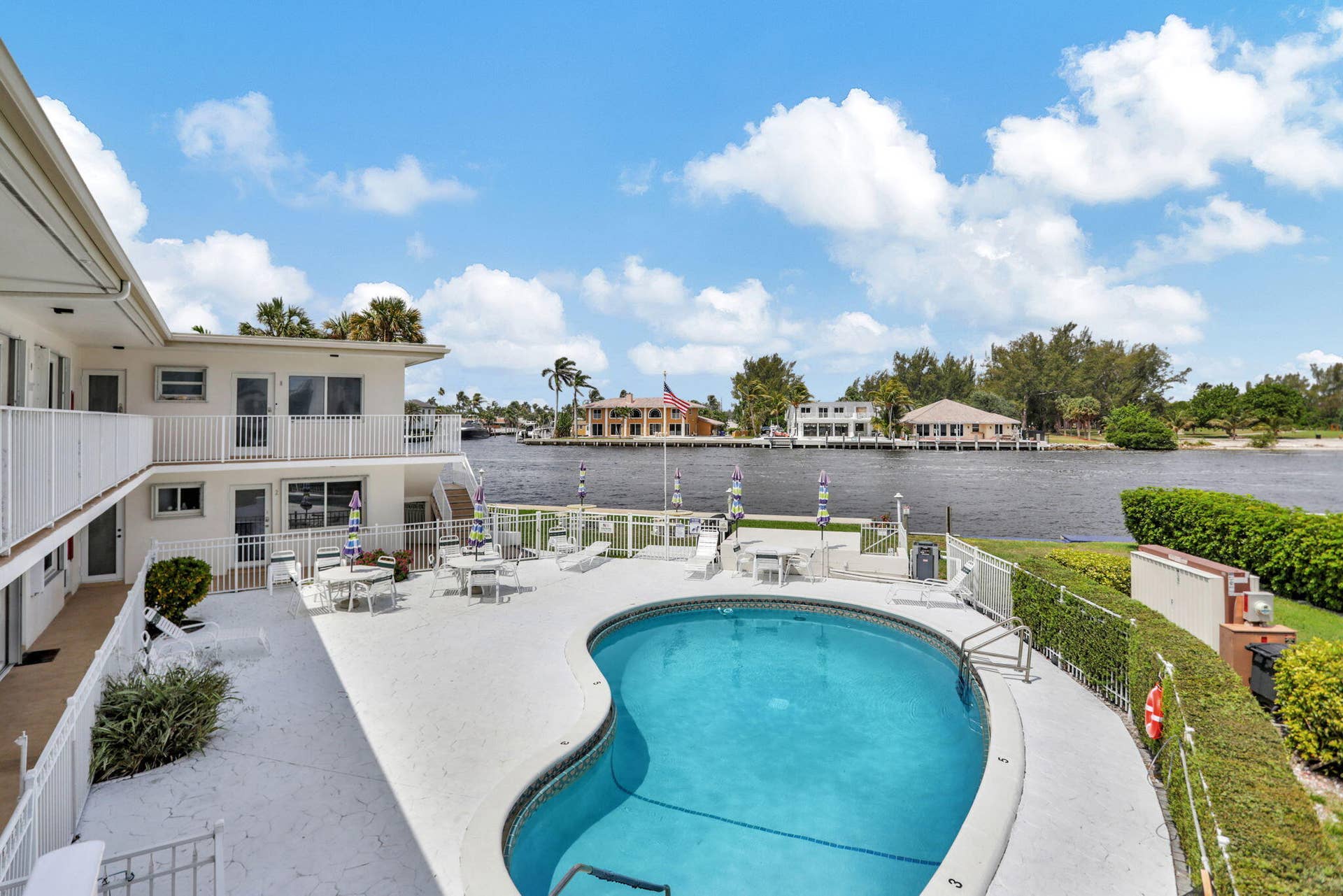 999 N RIVERSIDE Drive, #3, Pompano Beach, FL 33062 30-web-or-mls-001L7839
