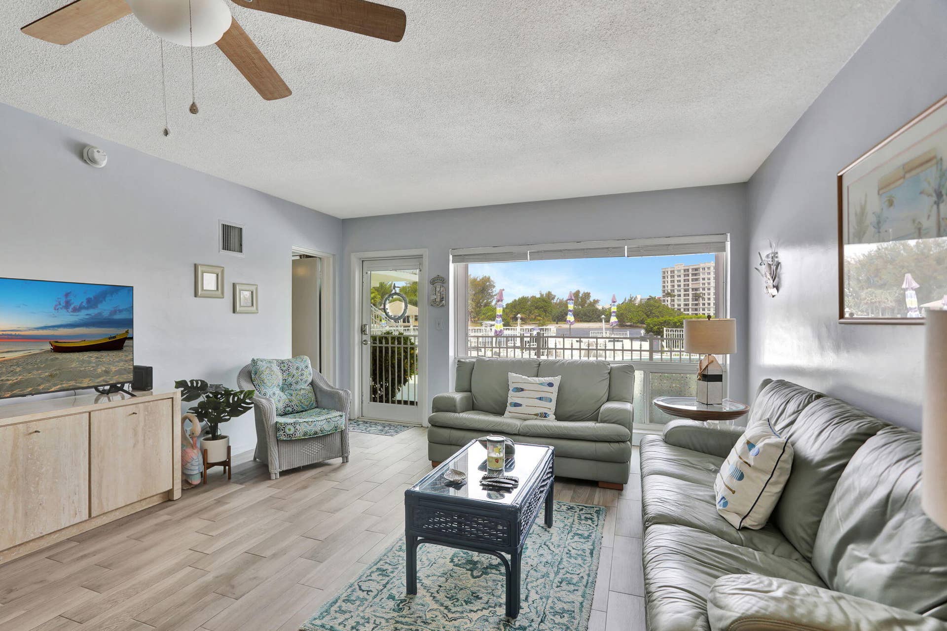 999 N RIVERSIDE Drive, #3, Pompano Beach, FL 33062 5-web-or-mls-001L7703