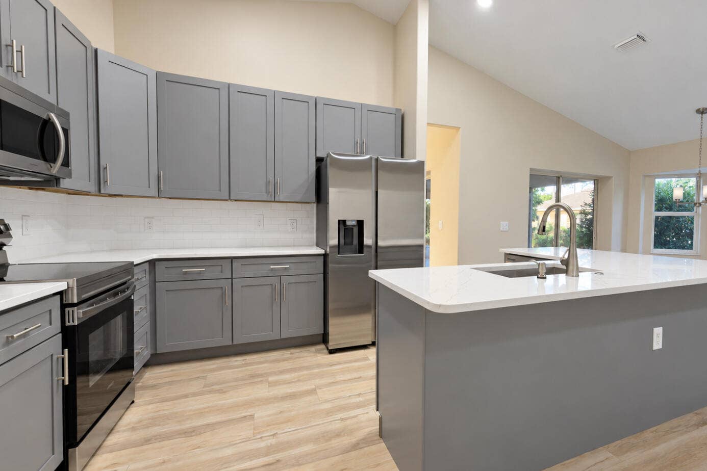 kitchen alt view