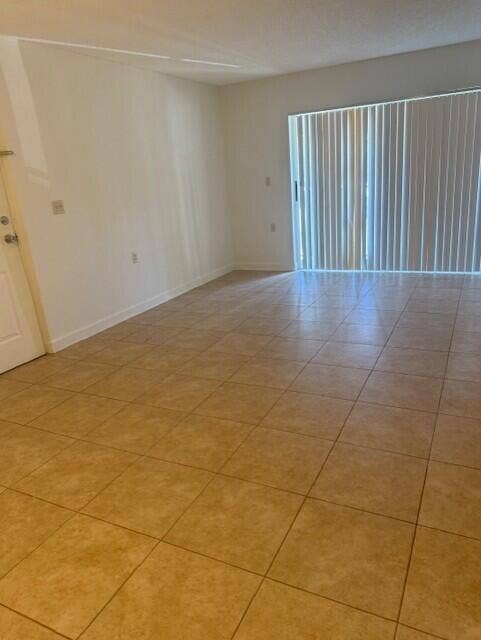 1179 N BENOIST FARMS Road, #205, West Palm Beach, West Palm Beach, FL 33411 benoist farms12
