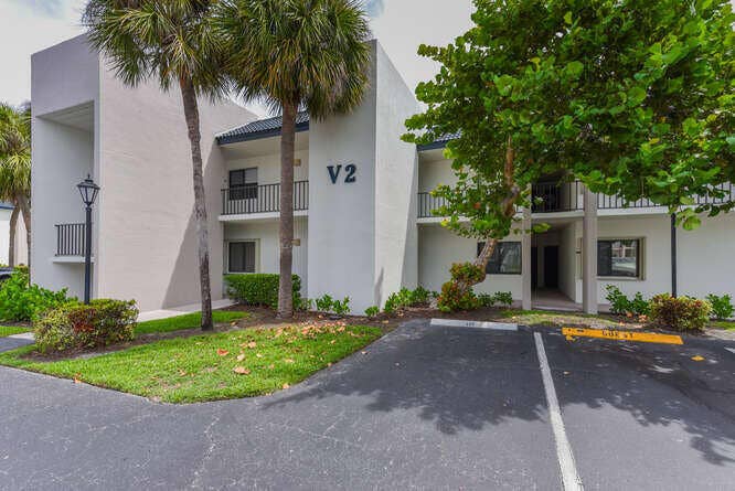 Property photo for 1605 US-1, #V2-103, Jupiter, FL