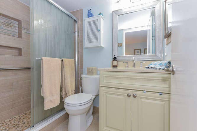 1605 US-1, #V2-103, Jupiter, FL 33477 1605 US Rte 1 V2103 Jupiter FL-small-025