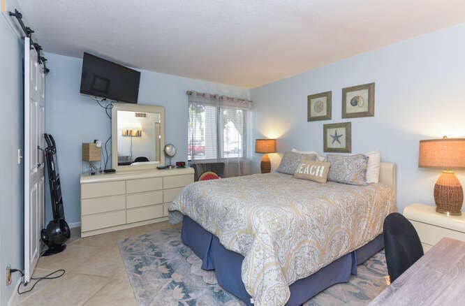 1605 US-1, #V2-103, Jupiter, FL 33477 1605 US Rte 1 V2103 Jupiter FL-small-023