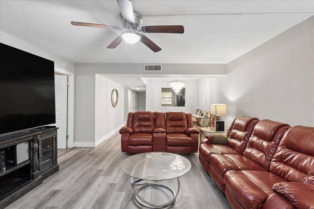 3030 Coral Springs Drive, Coral Springs, FL 33065 12-U9A8280