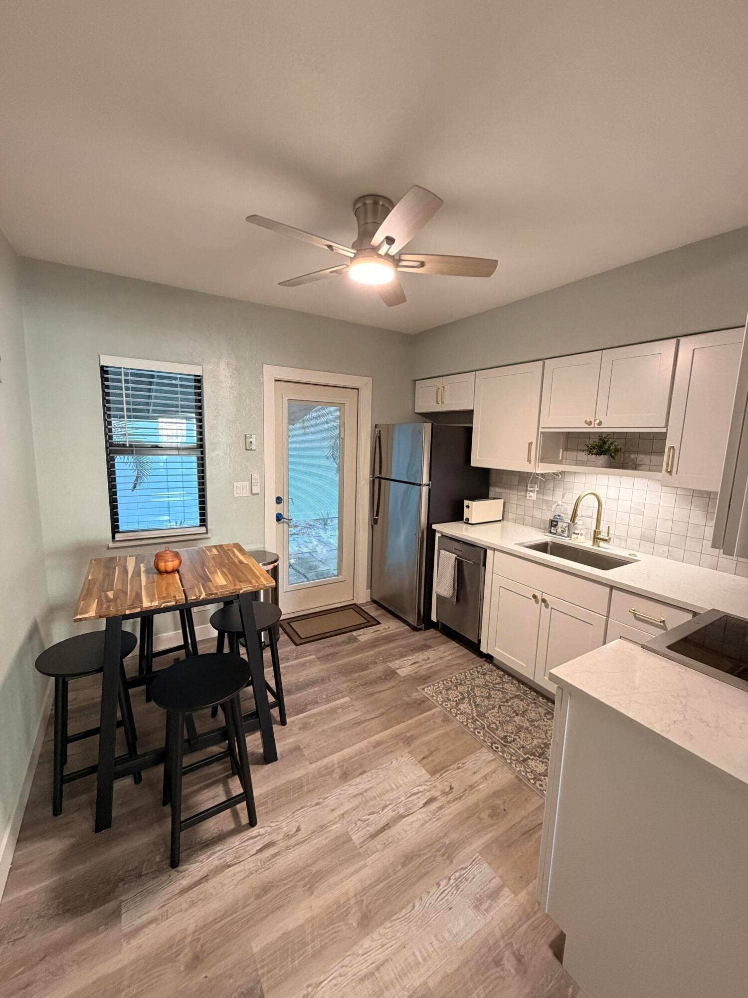 210 NE 12TH Street, #A, Delray Beach, FL 33444 IMG_5139