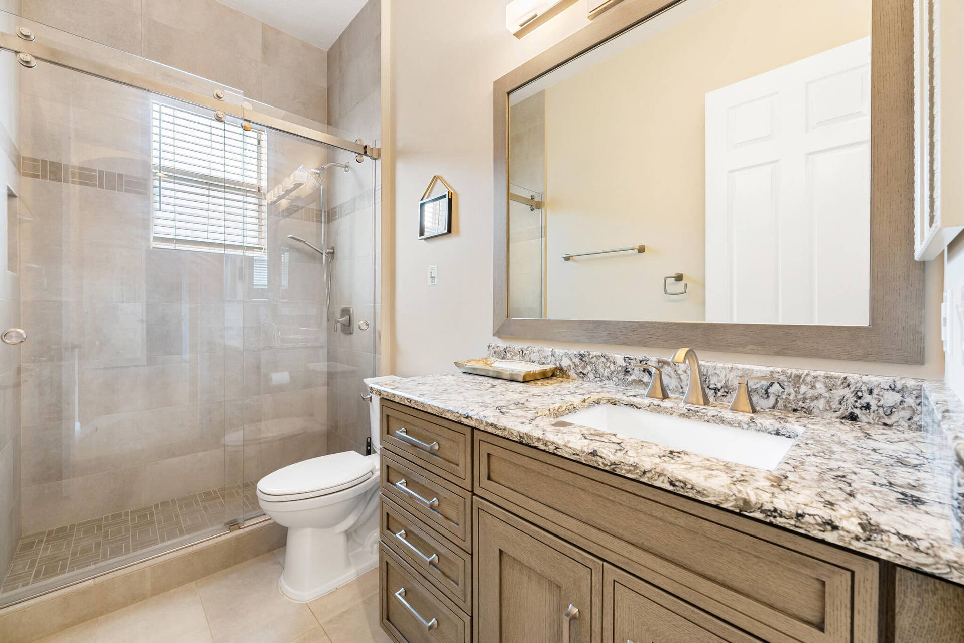 8840 Via Tuscany Drive, Boynton Beach, FL 33472 Bathroom 2