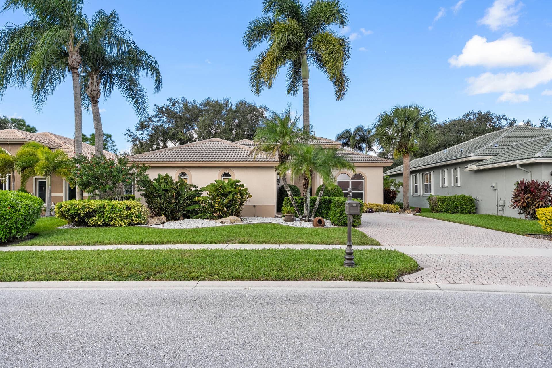 8840 Via Tuscany Drive, Boynton Beach, FL 33472 Front