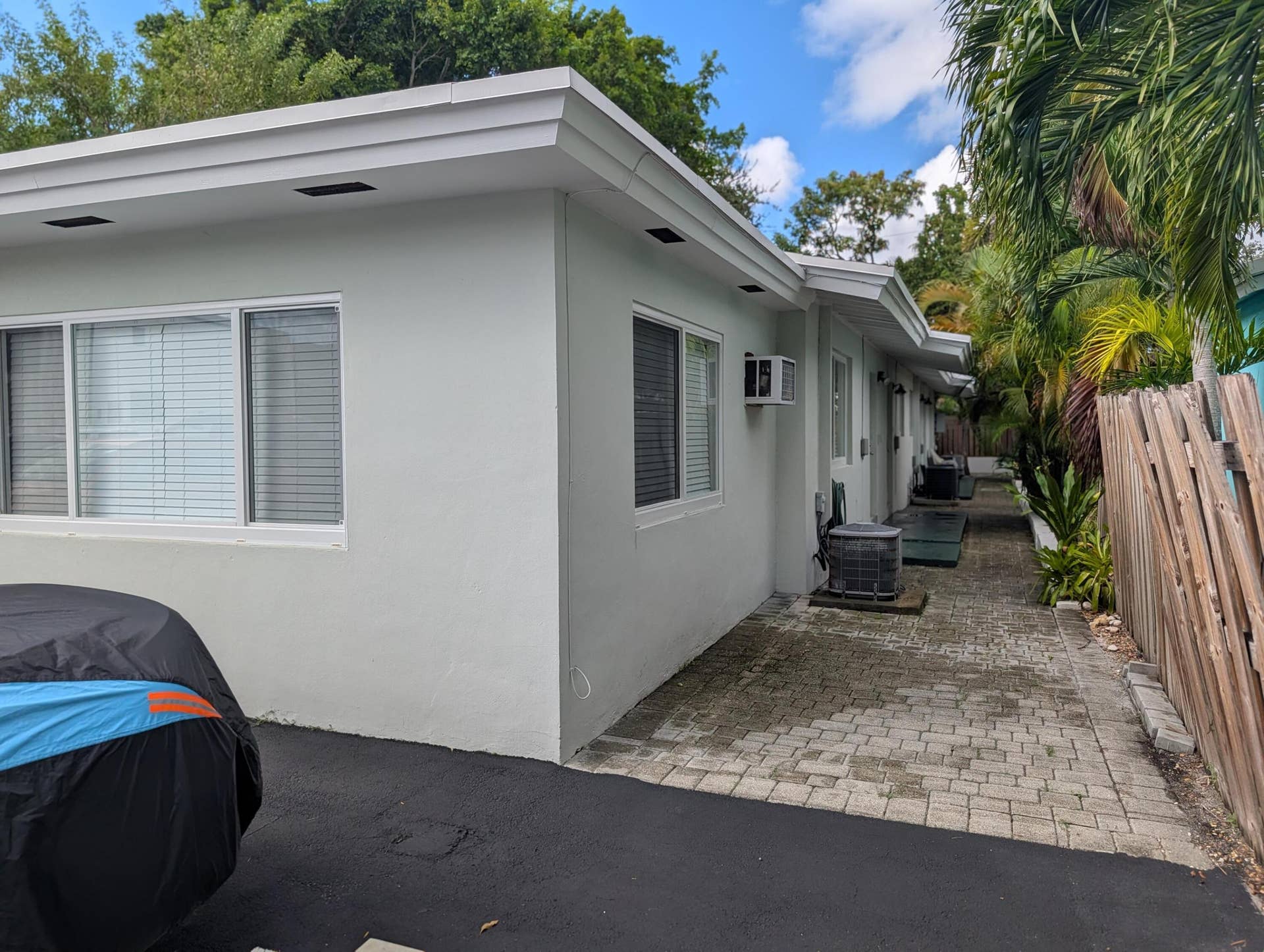 631 NE 17th Way, Fort Lauderdale, FL 33304 14635