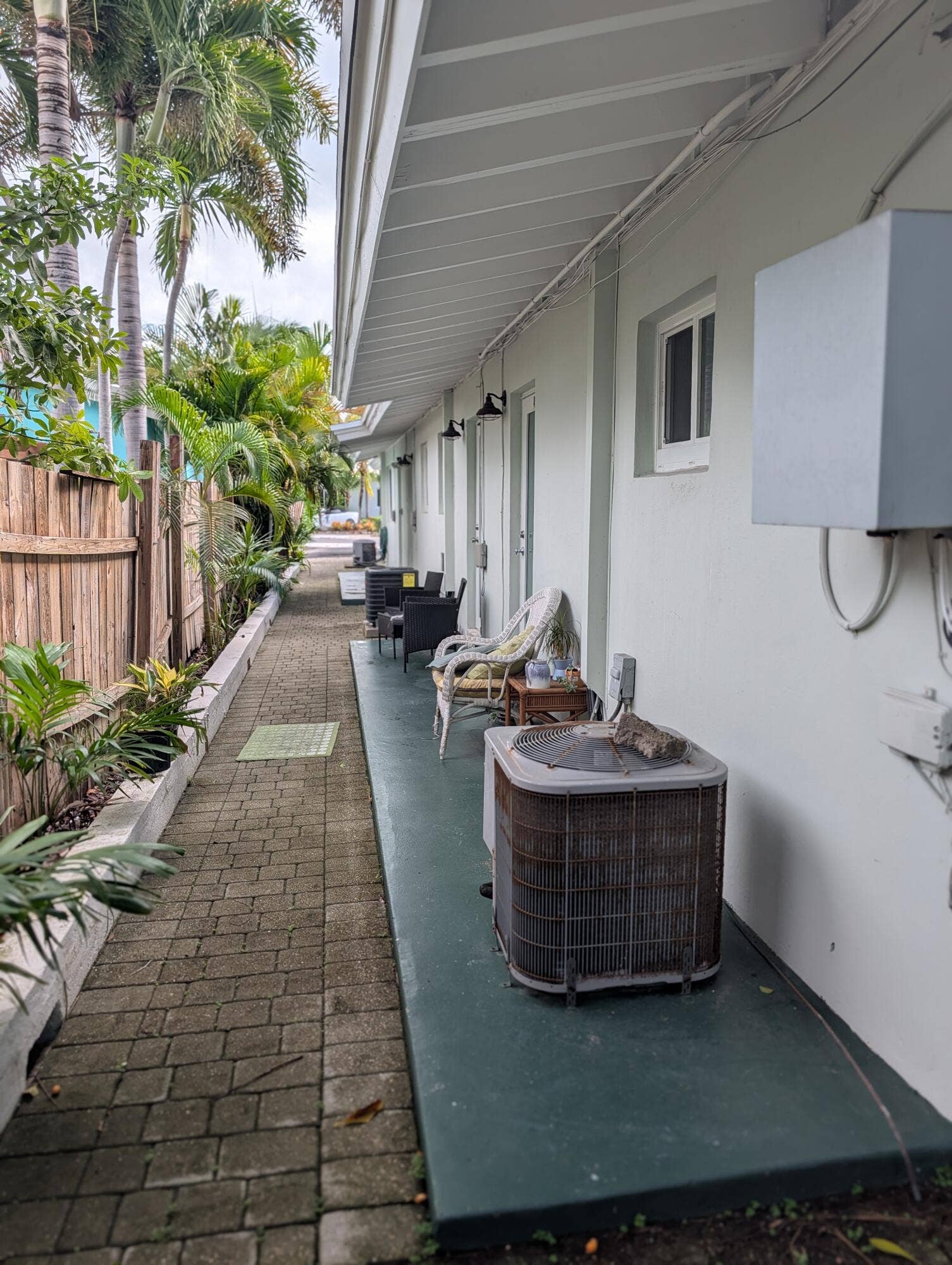 631 NE 17th Way, Fort Lauderdale, FL 33304 14634