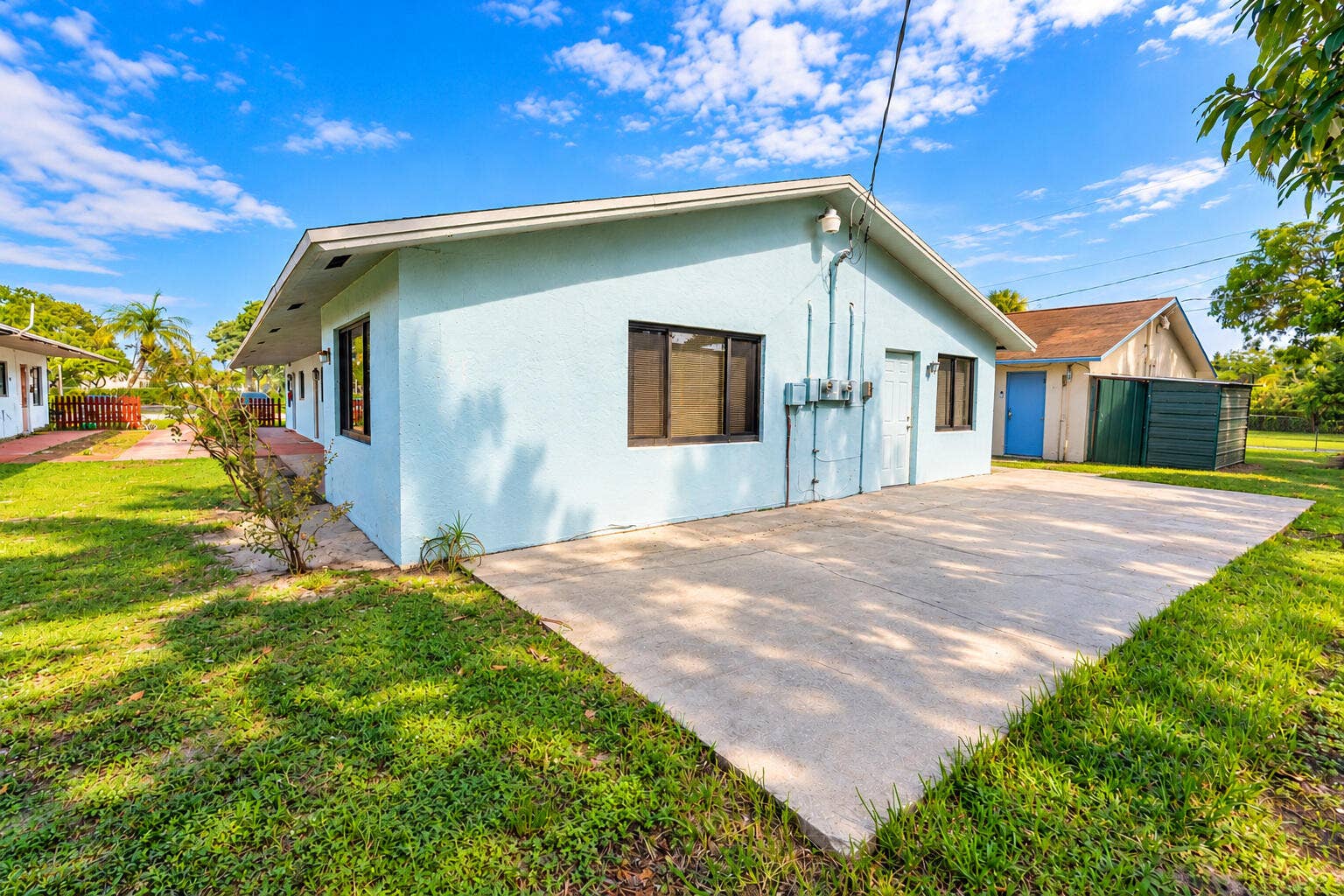 230 SE 1st Street, #2, Deerfield Beach, FL 33441 Exterior_Clean_Patio_MLS
