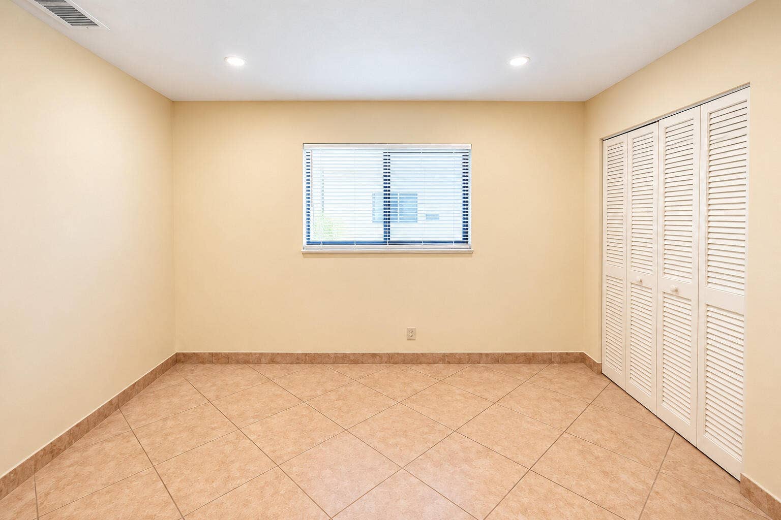 230 SE 1st Street, #2, Deerfield Beach, FL 33441 MLS_Ready_Bedroom_DSC04442
