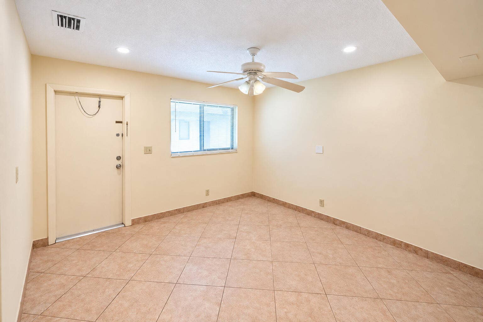 230 SE 1st Street, #2, Deerfield Beach, FL 33441 MLS_Ready_Room_Redo