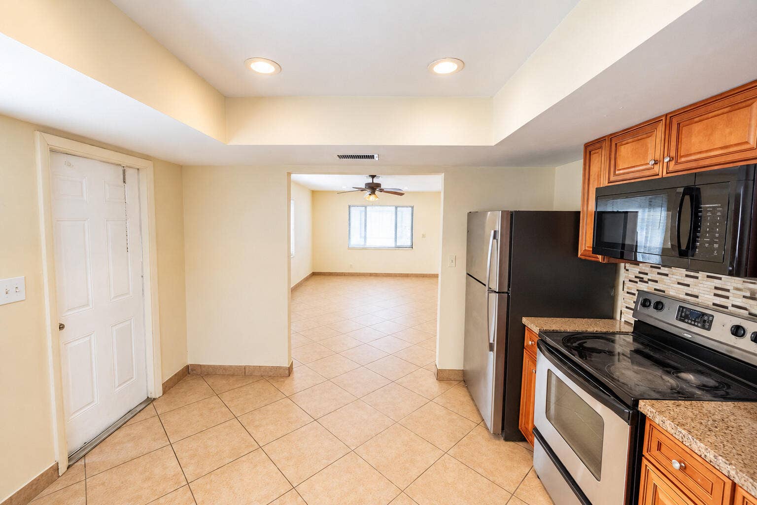 230 SE 1st Street, #2, Deerfield Beach, FL 33441 MLS_Kitchen_Professionally_Edited