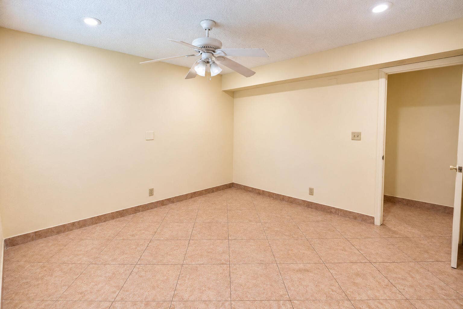 230 SE 1st Street, #2, Deerfield Beach, FL 33441 MLS_Ready_Bedroom