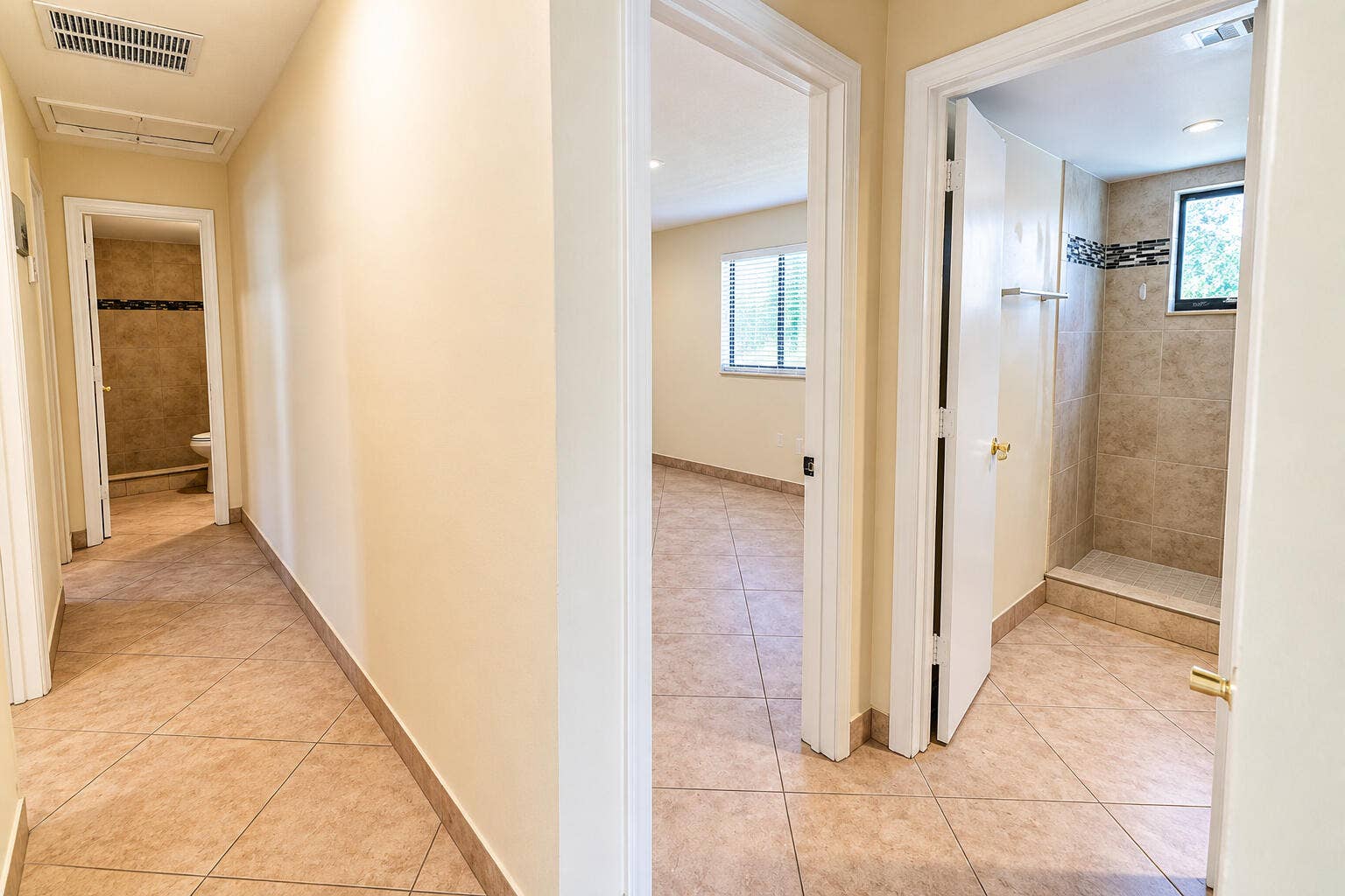 230 SE 1st Street, #2, Deerfield Beach, FL 33441 CEO_FILMZZZ_DSC04422_AI_Enhanced_MLS