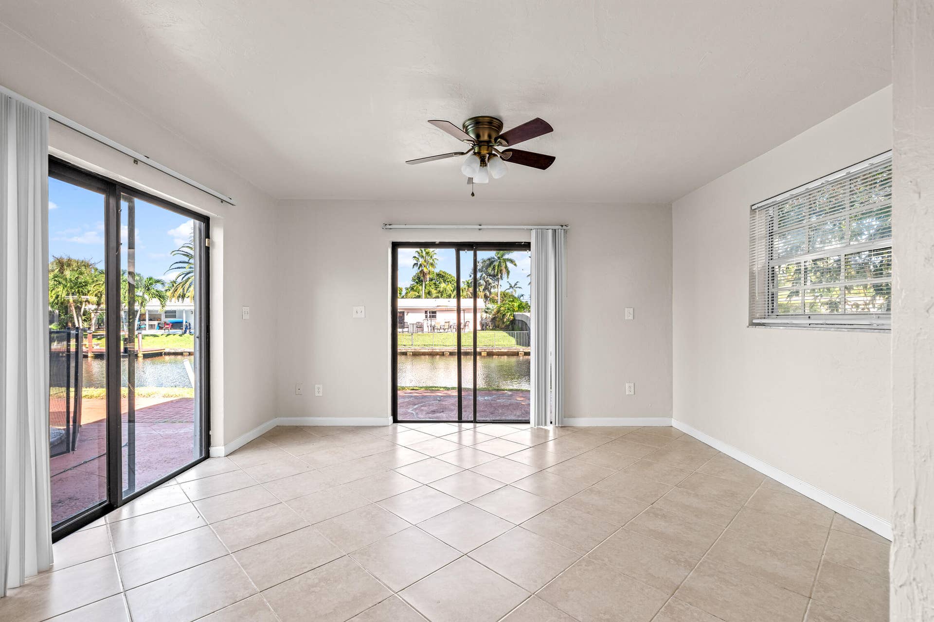 1700 SW 5TH Avenue, Pompano Beach, FL 33060 DSC06968