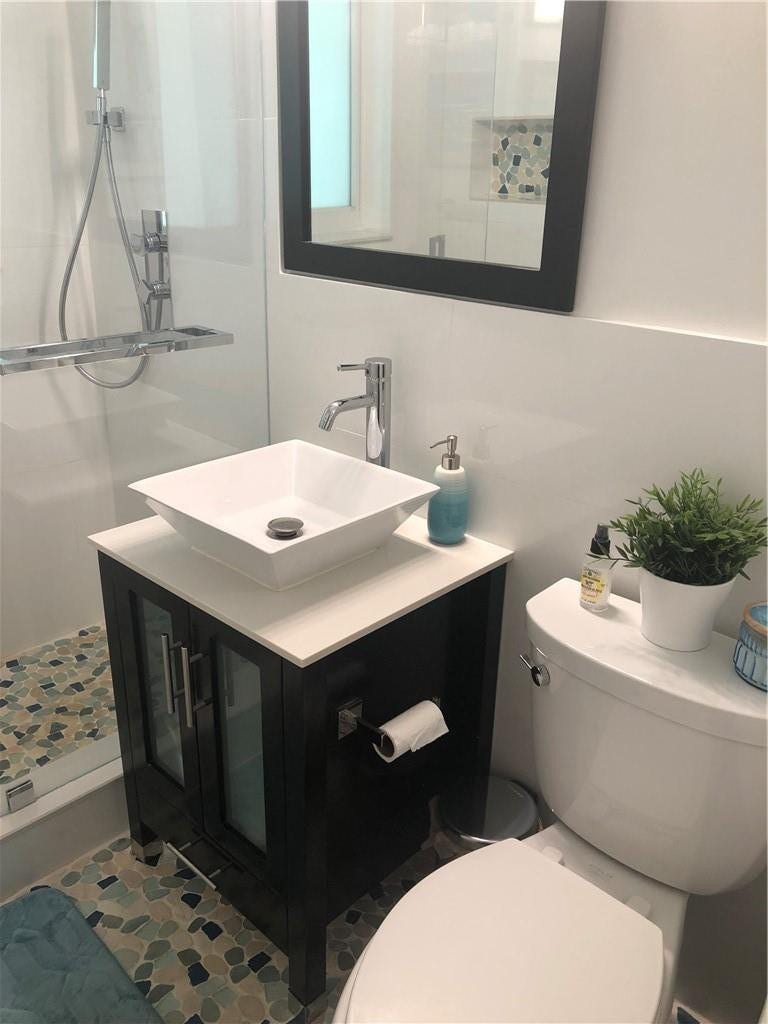 1637 NE 16TH Terrace, Fort Lauderdale, Fort Lauderdale, FL 33305 Photo 12