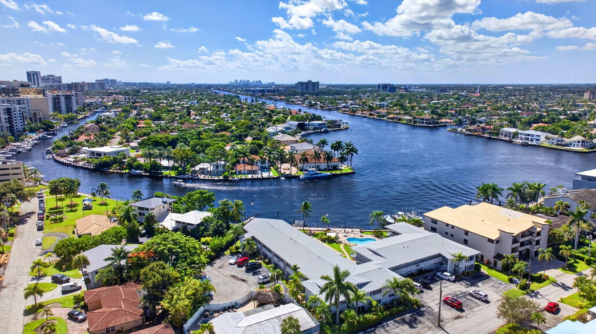 3216 SE 12TH Street, #28, Pompano Beach, Pompano Beach, FL 33062 31-web-or-mls-3216 22-32