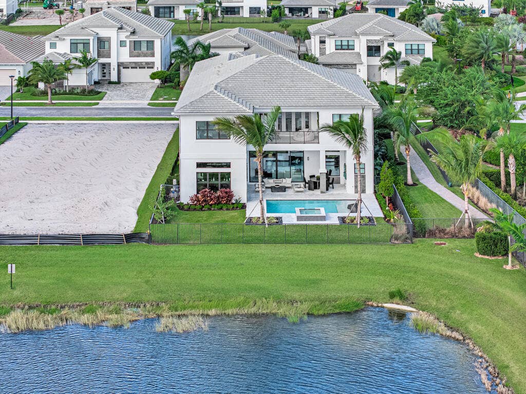 9984 Migration Point, Palm Beach Gardens, FL 33412 107