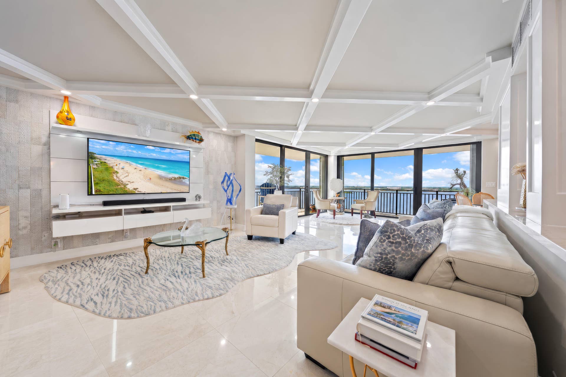 5460 N Ocean Drive, #12-C, Singer Island, FL 33404 Open Living Space
