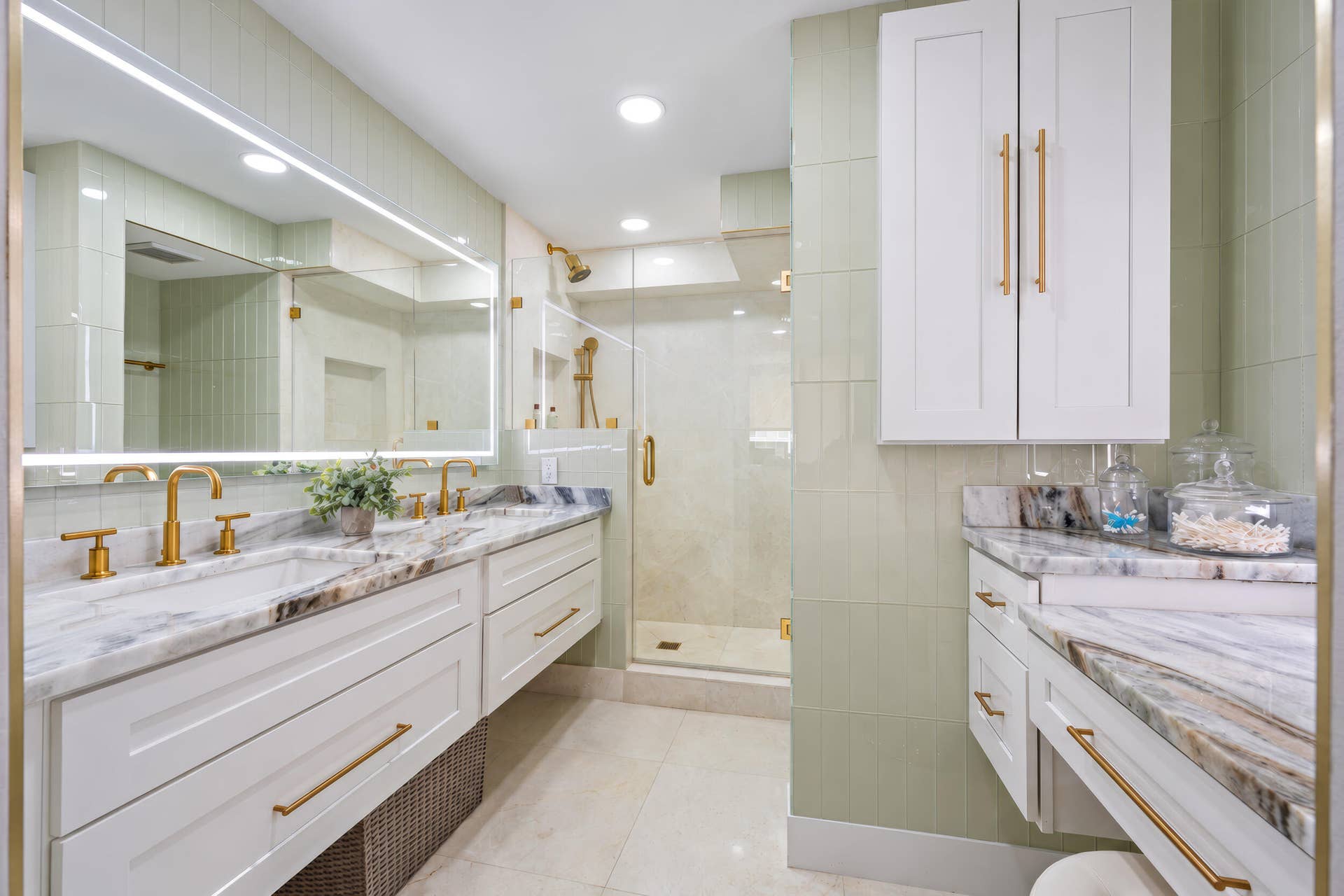 5460 N Ocean Drive, #12-C, Singer Island, FL 33404 Primary Bath