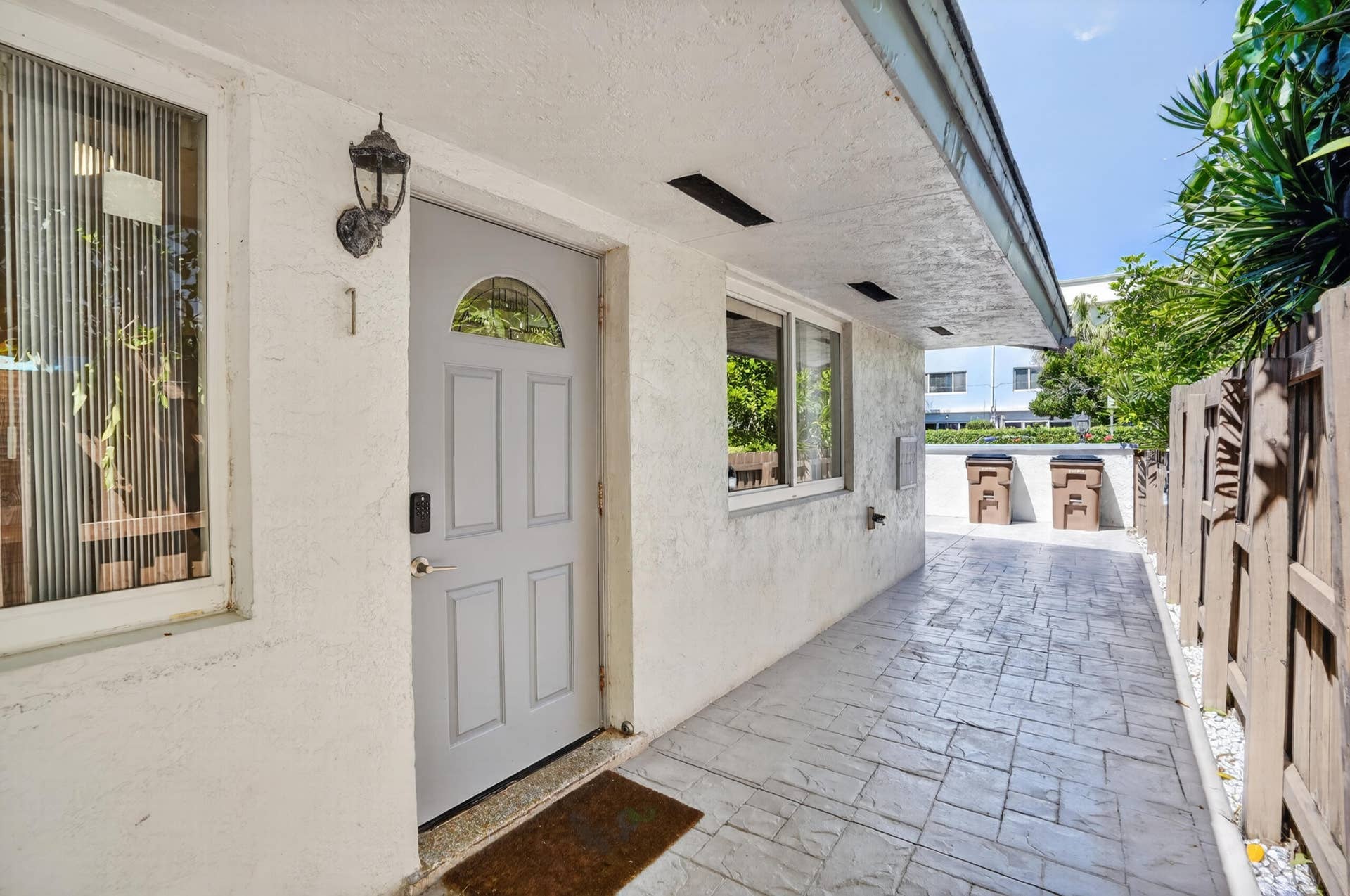 1986 NE 5TH Street, #1, Deerfield Beach, FL 33441 DSC00844