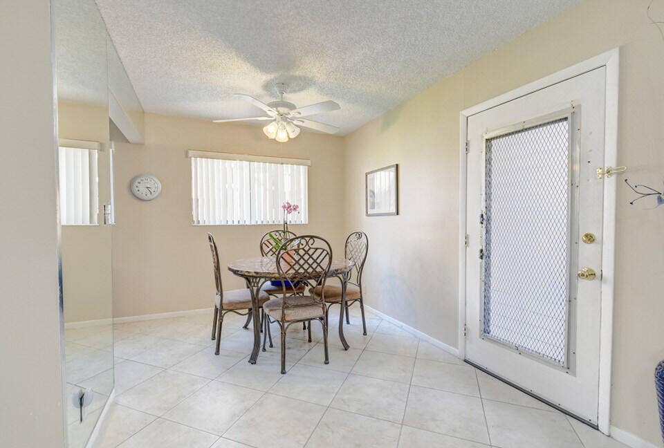 15054 Ashland Way, #81, Delray Beach, FL 33484 Dining area