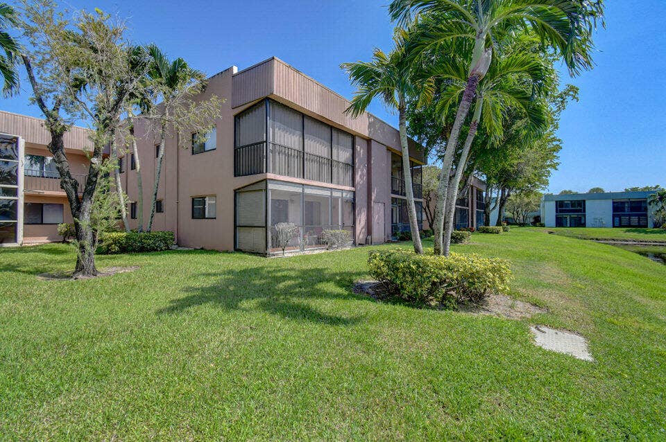 15054 Ashland Way, #81, Delray Beach, FL 33484 Rear exterior