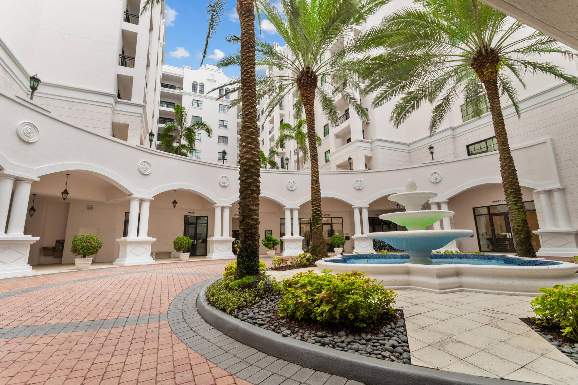 233 S FEDERAL Highway, #711, Boca Raton, FL 33432 Community Amenities