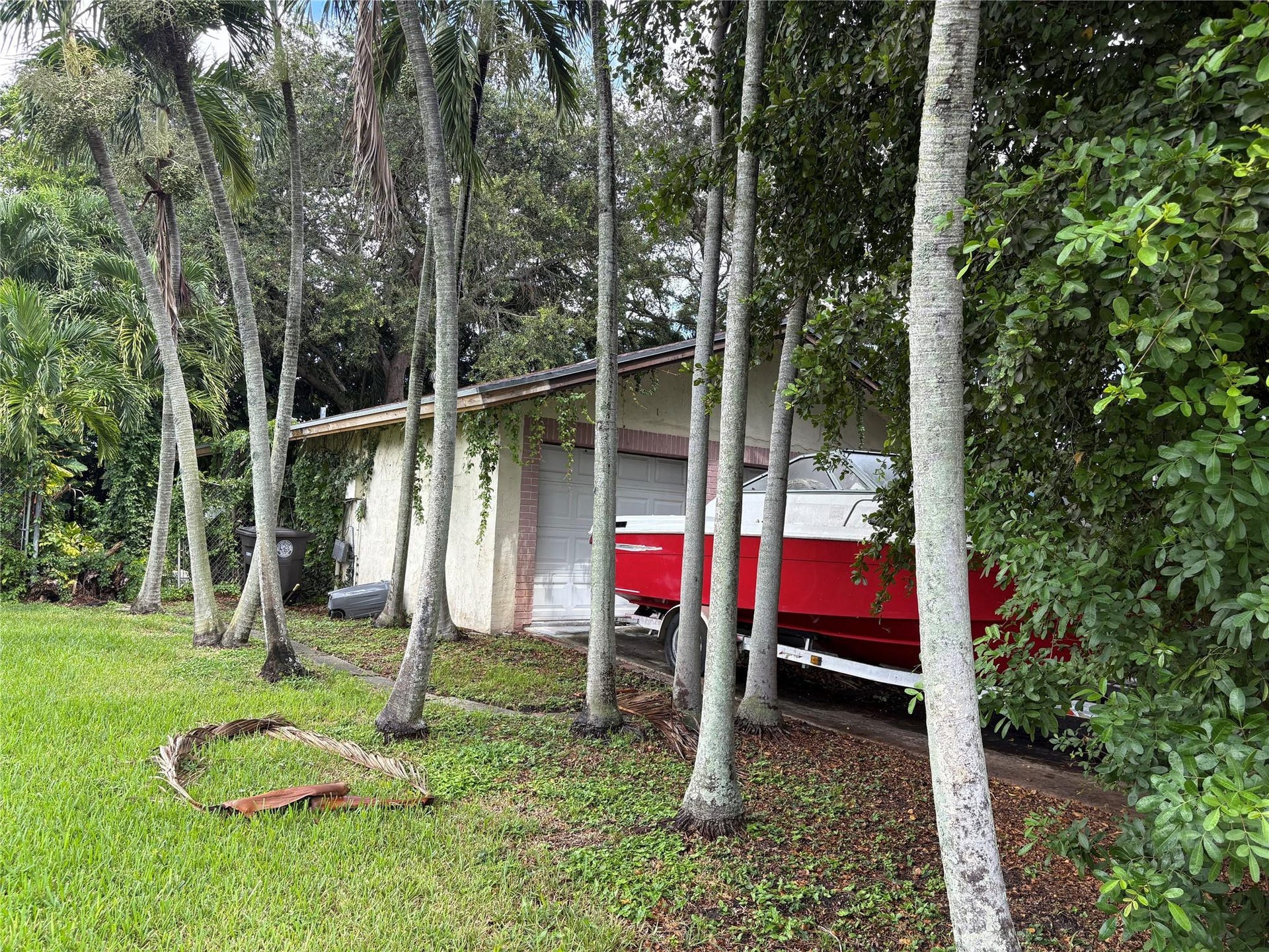 2109 PINEHURST Drive, West Palm Beach, FL 33407 Photo 4