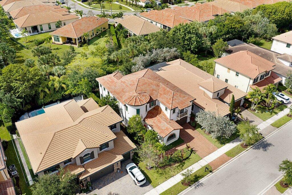 055_dji_20261026180308_0682_d_375