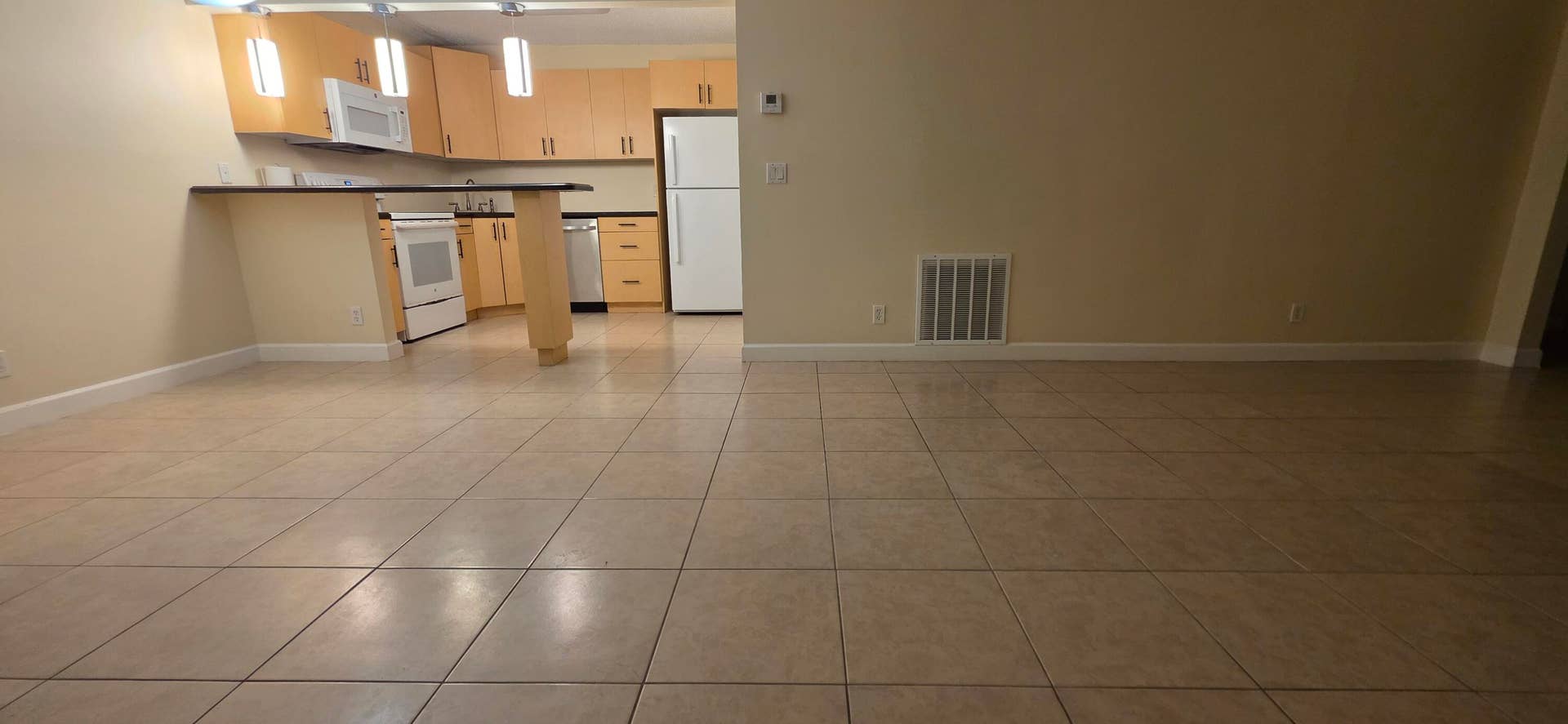 4731 SABLE PINE Circle, #B1, West Palm Beach, FL 33417 336597