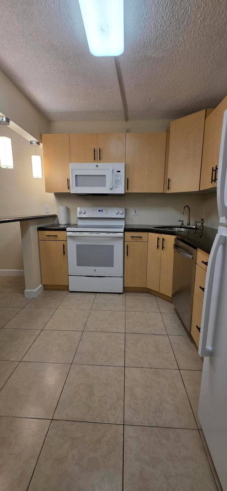 4731 SABLE PINE Circle, #B1, West Palm Beach, FL 33417 336632