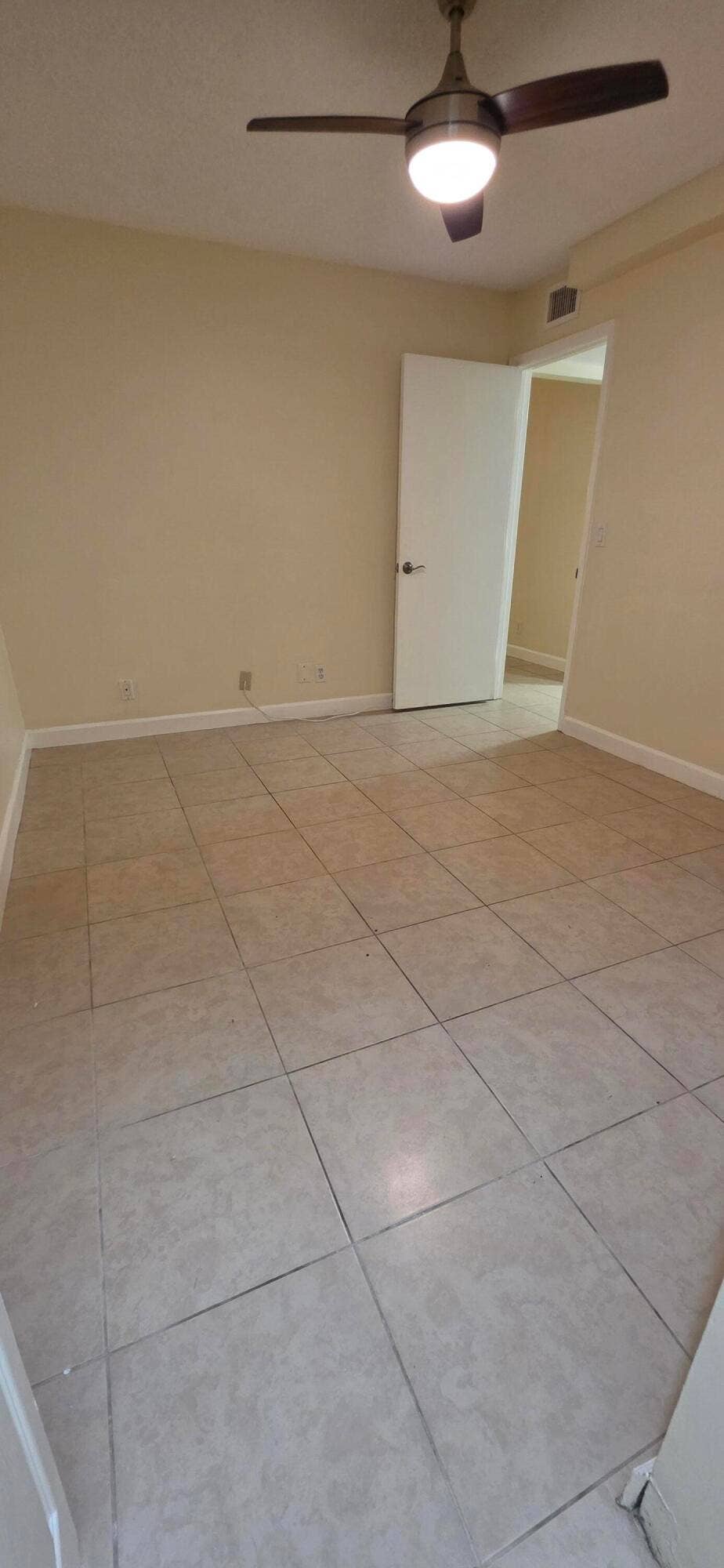 4731 SABLE PINE Circle, #B1, West Palm Beach, FL 33417 336605