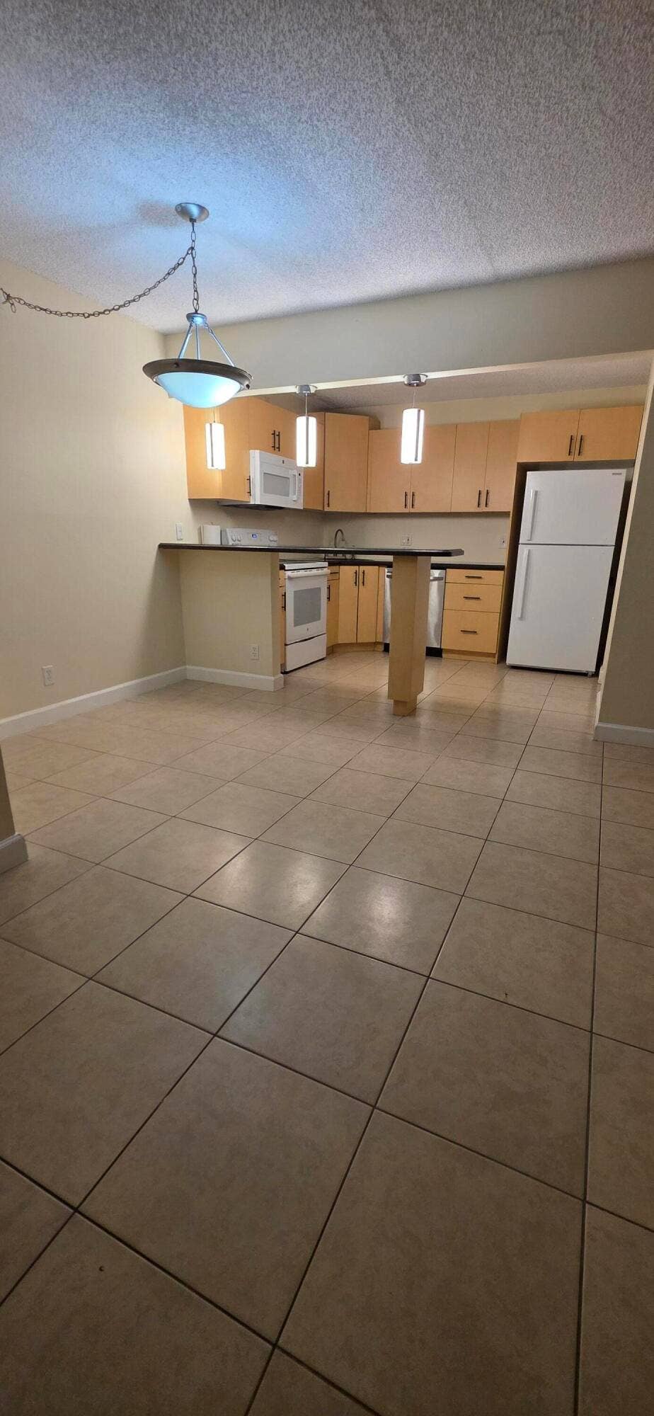 4731 SABLE PINE Circle, #B1, West Palm Beach, FL 33417 336621