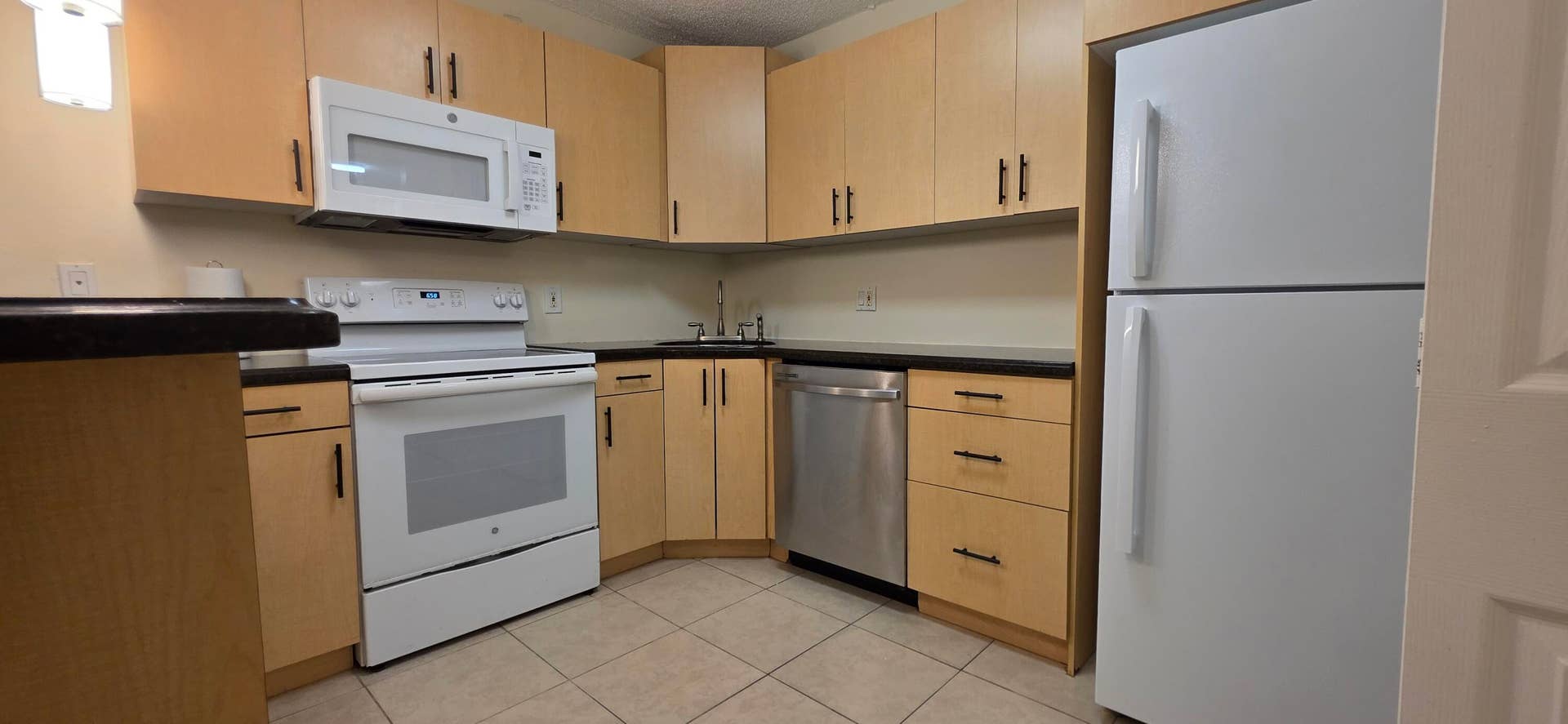 4731 SABLE PINE Circle, #B1, West Palm Beach, FL 33417 336634