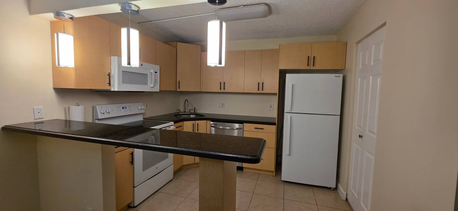 4731 SABLE PINE Circle, #B1, West Palm Beach, FL 33417 336623